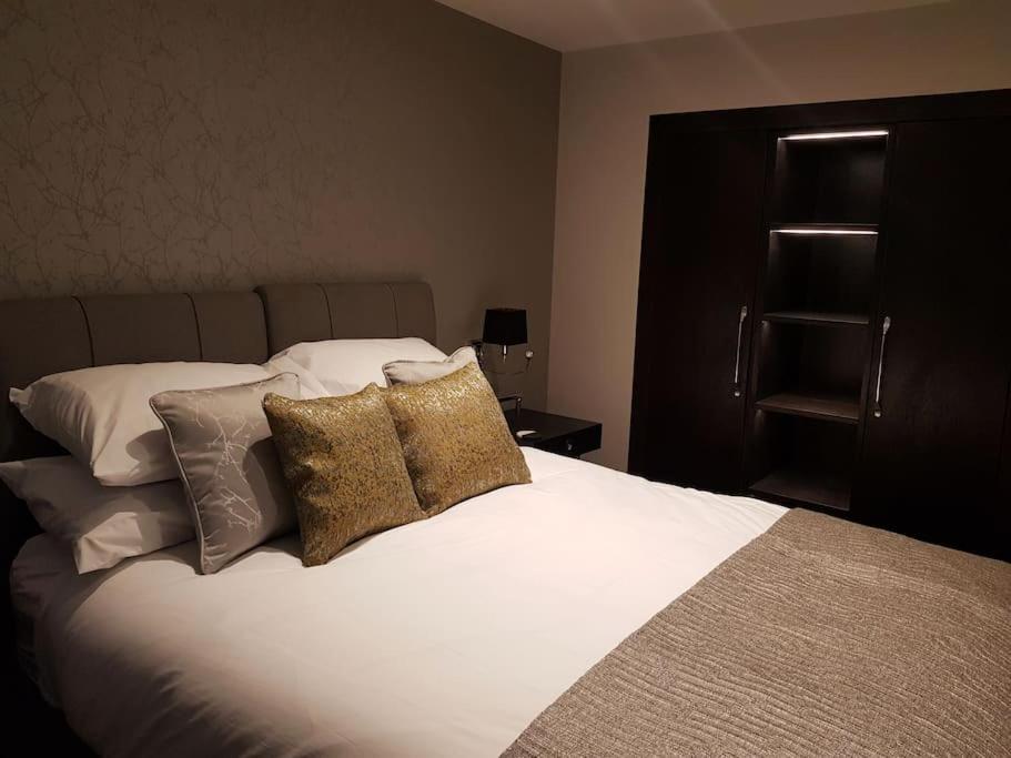 The Queens Head, Parkside Apartment 1 Burley in Wharfedale 外观 照片